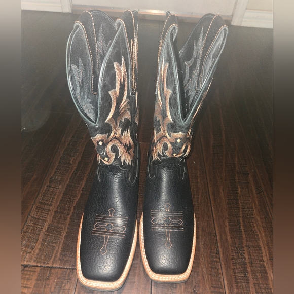 Ariat Black Leather Tombstone Western Cowboy Boots with Embroidered Design 10.5 - Picture 6 of 15